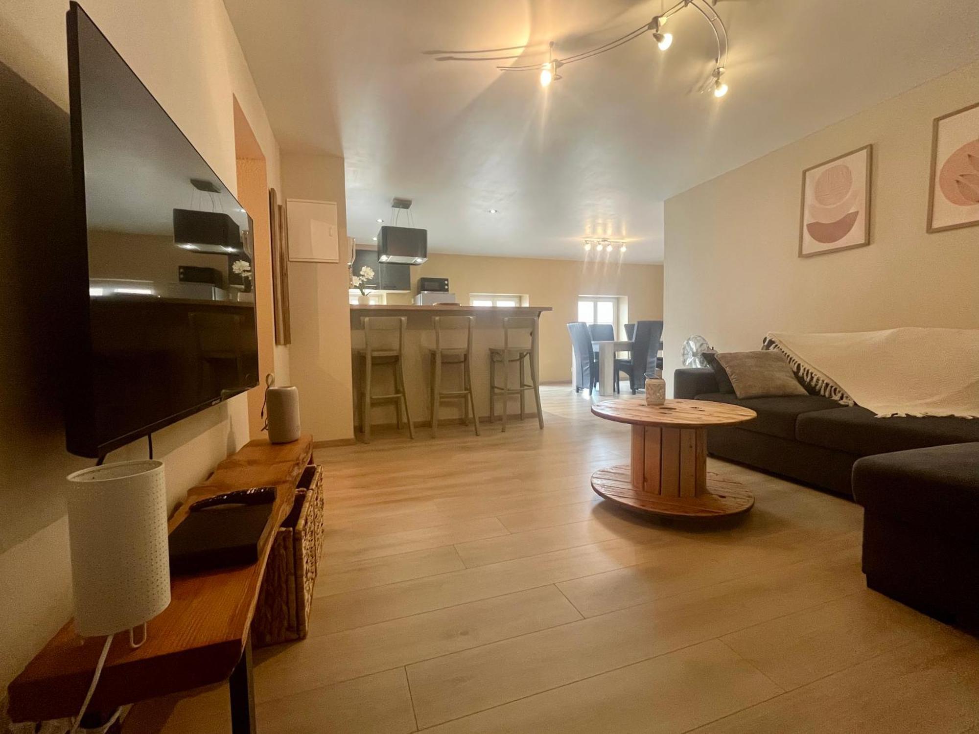 Cocon De La Belle De Vosges 3 Chambres Ремирмонт Екстериор снимка